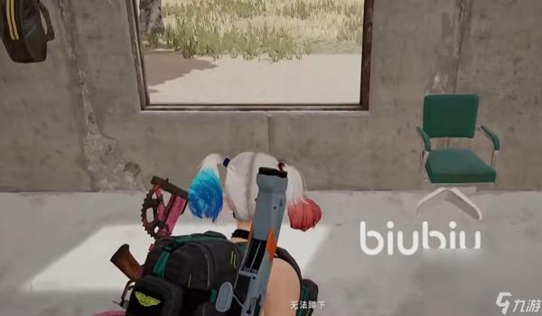 pubg那种跑几步就蹲一下的是外挂吗