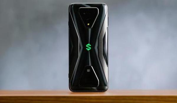 黑鲨3s的游戏辅助是什么（黑鲨3s的游戏辅助与其他品牌如红魔相比有什么优势？）