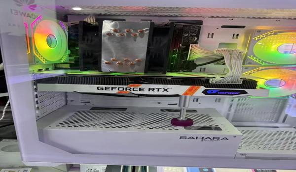 绝地求生星巴克辅助怎么用