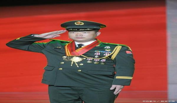 绝地潜兵2军衔怎么提升（在绝地潜兵2中，军衔提升的主要因素是什么？）