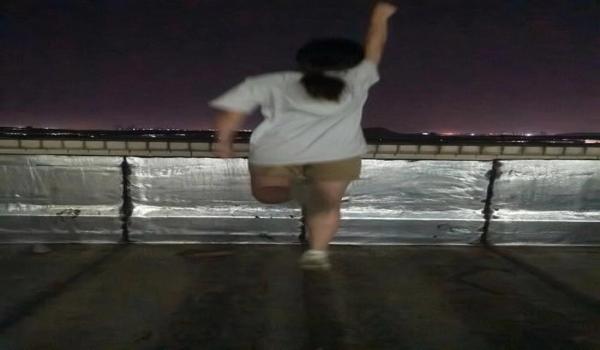 pubg怎么不翻越跳窗